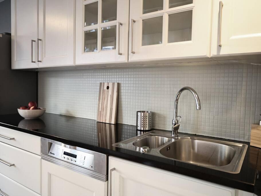 Live In A Stylish Home In The Center Of Oslo Ngoại thất bức ảnh